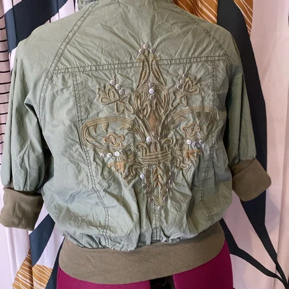 Army green short sleeve cotton jacket size medium - Picture 4 of 6
